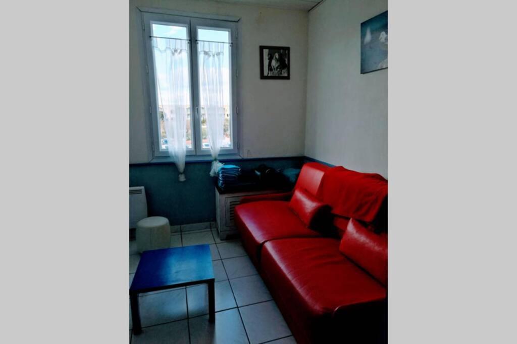 Le Tribord - F2 duplex avec balcon à 30 m de la plage Palavas-les-Flots Esterno foto