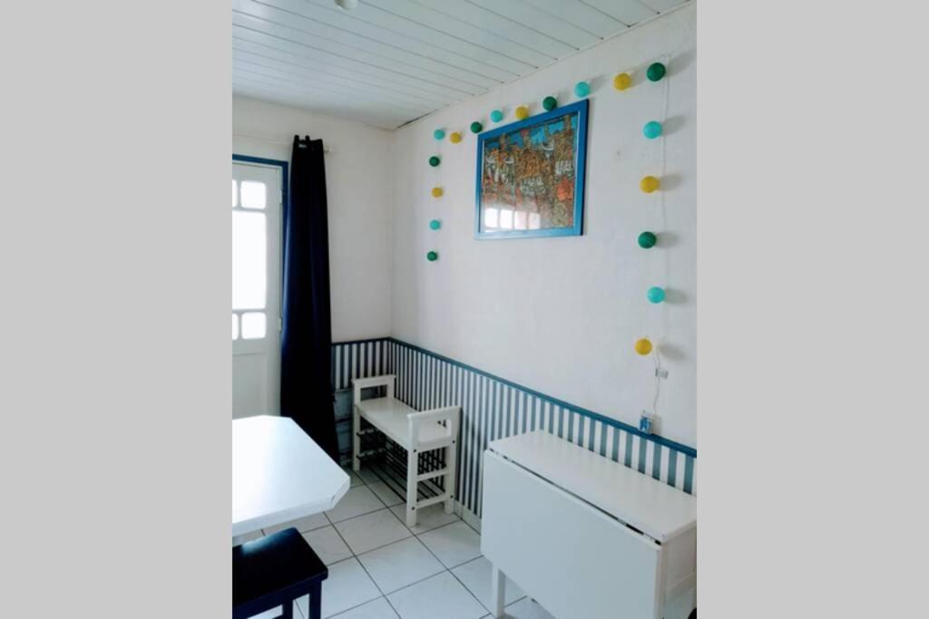Le Tribord - F2 duplex avec balcon à 30 m de la plage Palavas-les-Flots Esterno foto