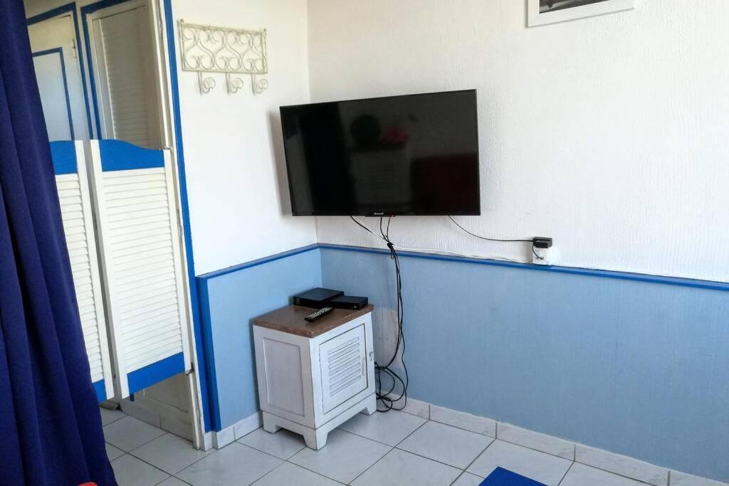 Le Tribord - F2 duplex avec balcon à 30 m de la plage Palavas-les-Flots Esterno foto